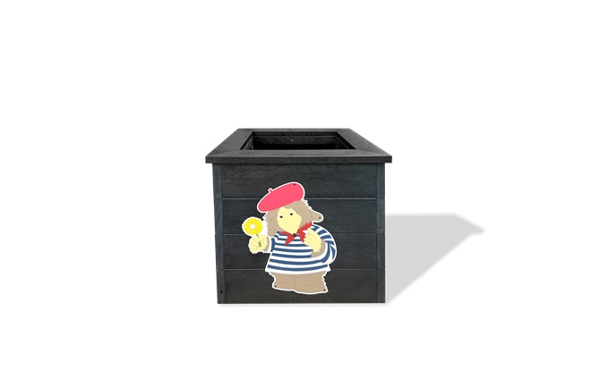 Madam Cholet Planter Front View Empty
